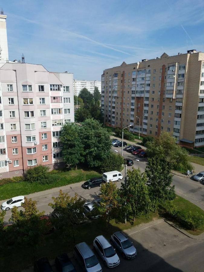 Uyutnaya Komnata Vozle Metro Aparthotel Minsk Esterno foto